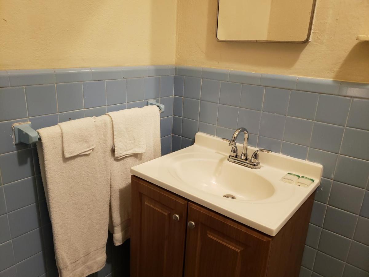 Midtown Guest House 샬롯아말리에 외부 사진