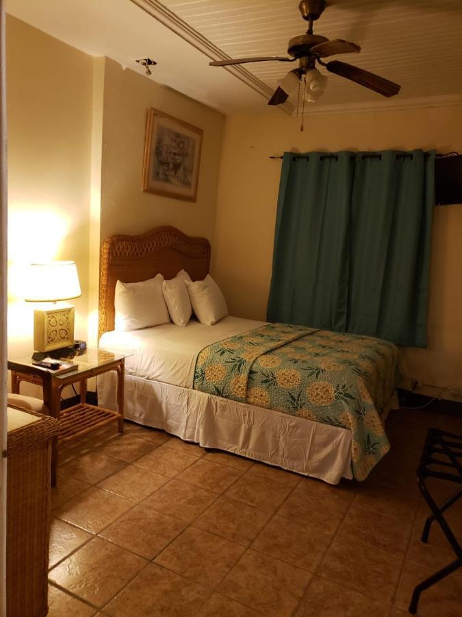 Midtown Guest House 샬롯아말리에 외부 사진